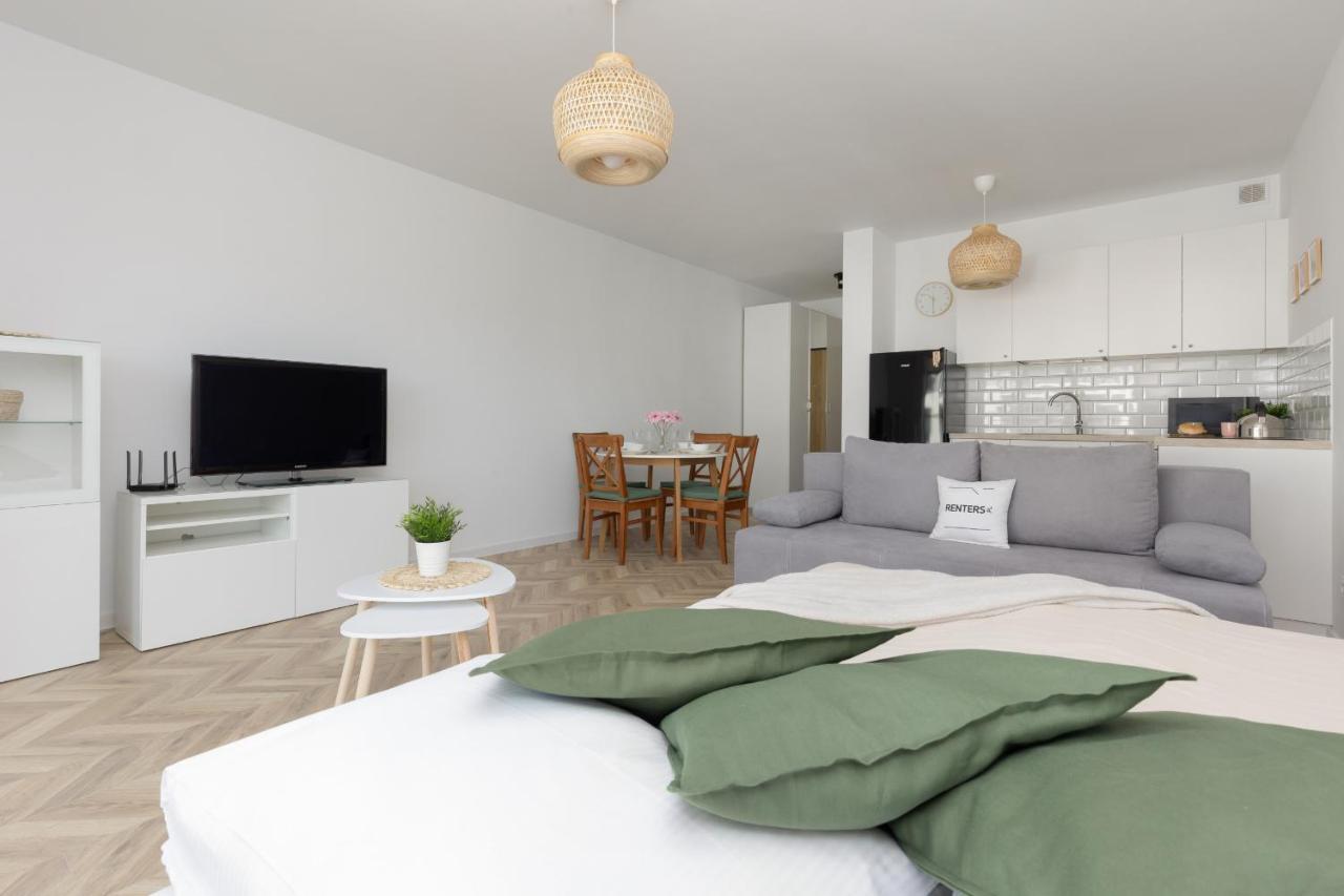 Ursus Sunny Studio For 4 Guests With Parking & Balcony By Noclegi Renters Varşova Dış mekan fotoğraf