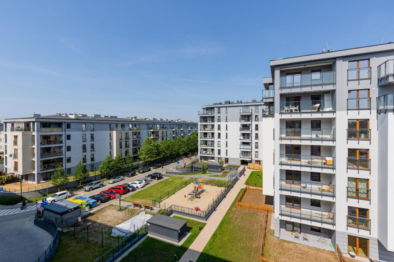 Ursus Sunny Studio For 4 Guests With Parking & Balcony By Noclegi Renters Varşova Dış mekan fotoğraf